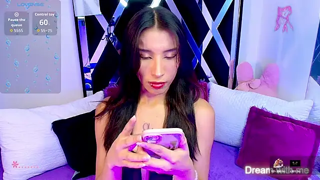 Snapshot of Silver_Rosex chatting on 04-19-26, 12:11 Silver Rosex online show from 04-19-26, 12:11