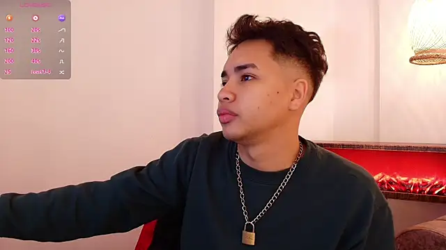 AlecLightwood  online show from 12-23-25, 07:06