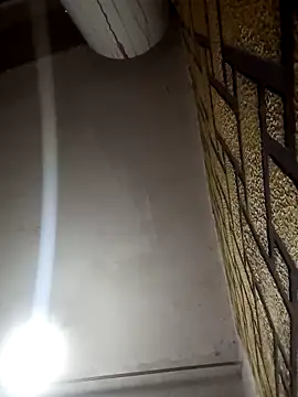 Lauren Amabel online show from 10-14-25, 08:53