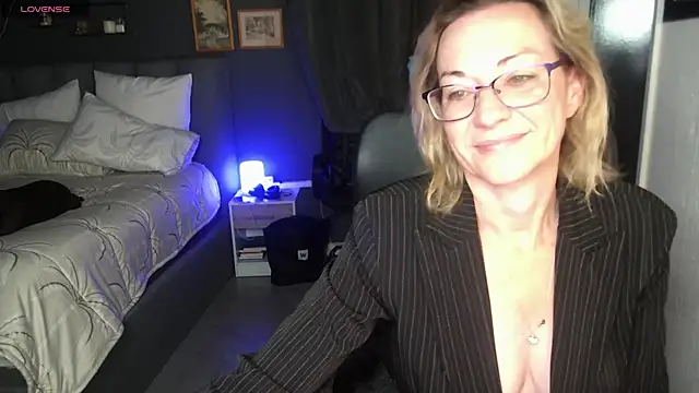 boeslaboes1 online show from 11-07-25, 01:27