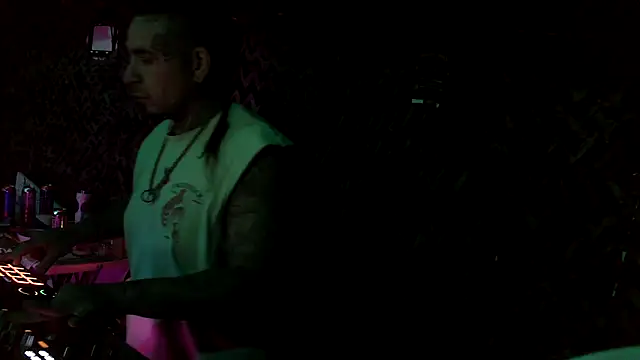 justthetip4209 online show from 04-23-26, 05:37