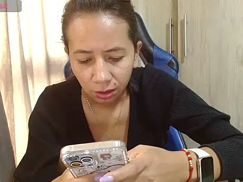Danielagomez33 online show from 06-16-26, 12:52