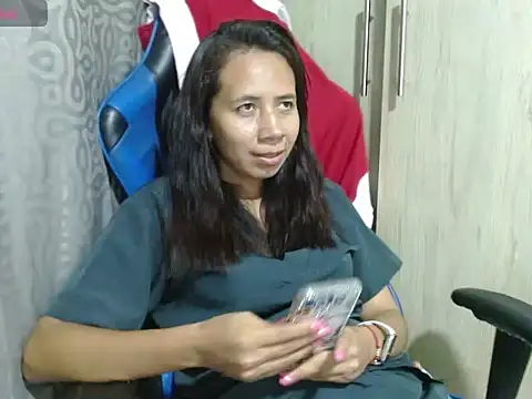 Danielagomez33 online show from 06-21-26, 12:46