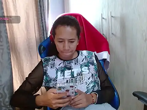 Snapshot of Danielagomez33 chatting on 07-23-26, 12:47 Danielagomez33 online show from 07-23-26, 12:47