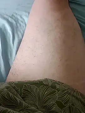 curtindo-muito82 online show from 11-30-25, 07:29