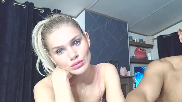 Snapshot of English_Teen_Evelyn chatting on 02-07-25, 07:06 English Teen Evelyn online show from 02-07-25, 07:06