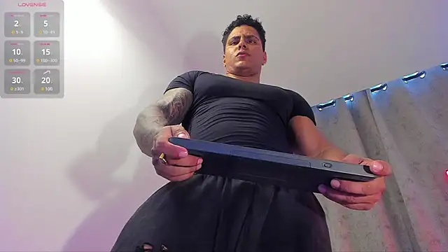 Maximoscott online show from 01-26-25, 07:52