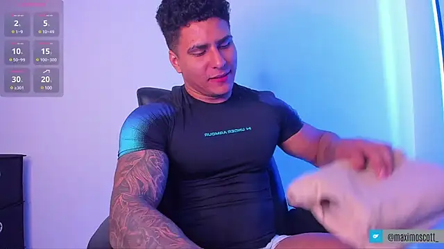 Maximoscott online show from 02-18-25, 01:11