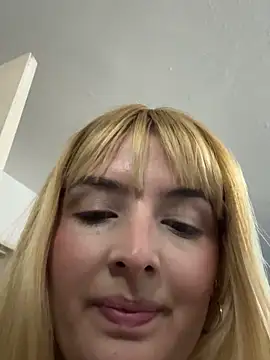 Blue Angell online show from 09-28-25, 01:44