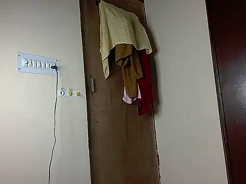 karishma kappur online show from 02-01-25, 08:05