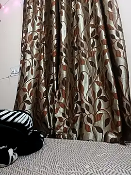 karishma kappur online show from 02-20-25, 01:03