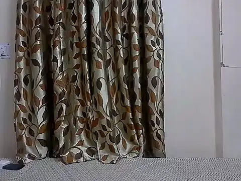 karishma kappur online show from 02-20-25, 11:43