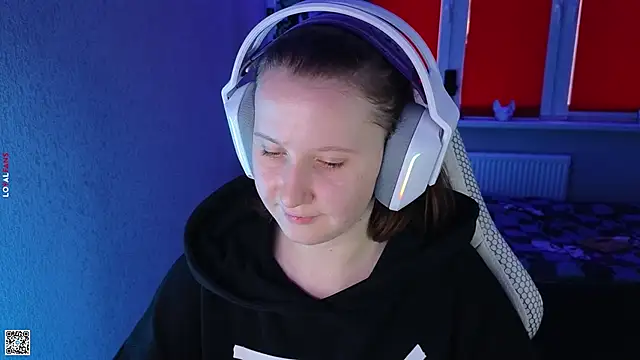 mon lola online show from 10-09-25, 01:09