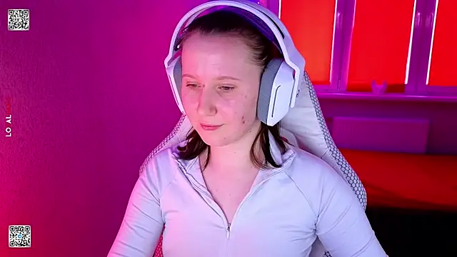 mon lola online show from 02-05-26, 08:19