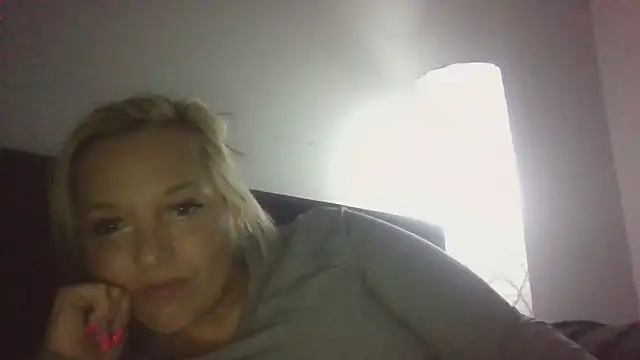 Snapshot of JennaLynn785 chatting on 01-15-25, 11:40 JennaLynn785 online show from 01-15-25, 11:40