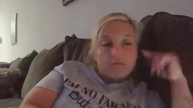 Snapshot of JennaLynn785 chatting on 01-16-25, 06:25 JennaLynn785 online show from 01-16-25, 06:25