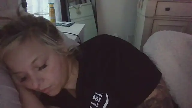 Snapshot of JennaLynn785 chatting on 01-26-25, 10:24 JennaLynn785 online show from 01-26-25, 10:24