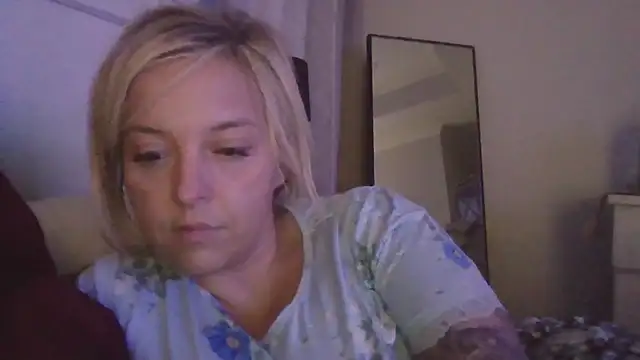 Snapshot of JennaLynn785 chatting on 02-04-25, 01:45 JennaLynn785 online show from 02-04-25, 01:45