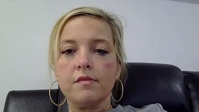Snapshot of JennaLynn785 chatting on 02-26-25, 06:54 JennaLynn785 online show from 02-26-25, 06:54