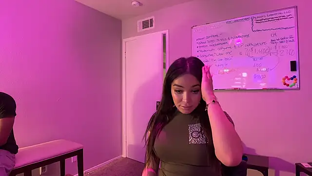 Snapshot of TaeeReazons chatting on 01-14-26, 11:27 TaeeReazons online show from 01-14-26, 11:27