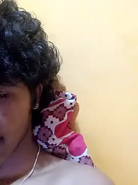 CosmicEmuu online show from 01-28-25, 01:38