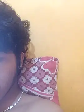 CosmicEmuu online show from 10-06-25, 06:33