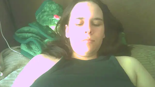 Snapshot of mini_girly chatting on 05-19-26, 11:27 mini girly online show from 05-19-26, 11:27