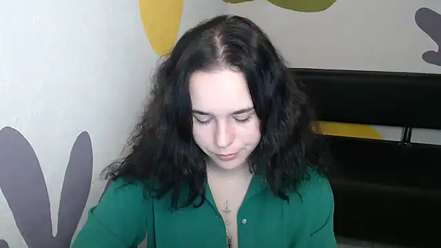 Snapshot of mini_girly chatting on 07-20-26, 10:39 mini girly online show from 07-20-26, 10:39