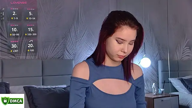 Emma plux online show from 10-13-25, 08:14