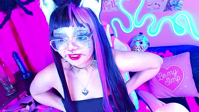 LaytonBox online show from 03-14-25, 07:04