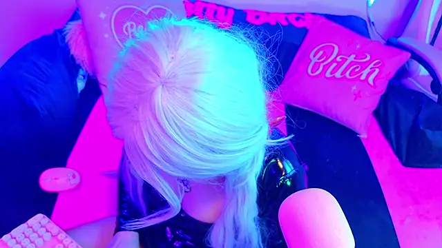 LaytonBox online show from 03-16-25, 06:09