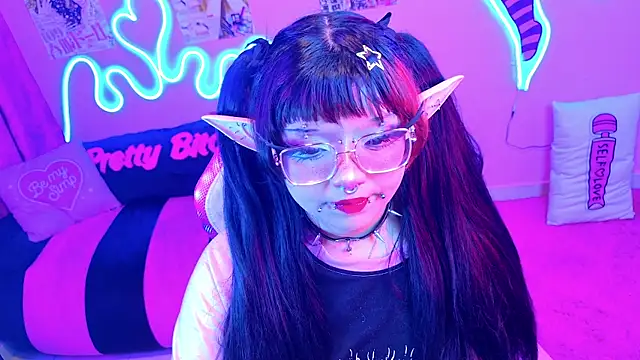 LaytonBox online show from 03-22-25, 01:43