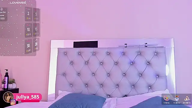 Snapshot of Jullya_x chatting on 02-26-25, 03:19 Jullya x online show from 02-26-25, 03:19