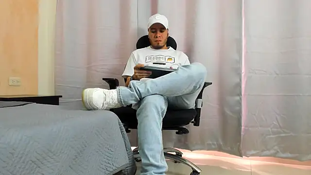 jacob lewitt online show from 01-27-25, 07:24