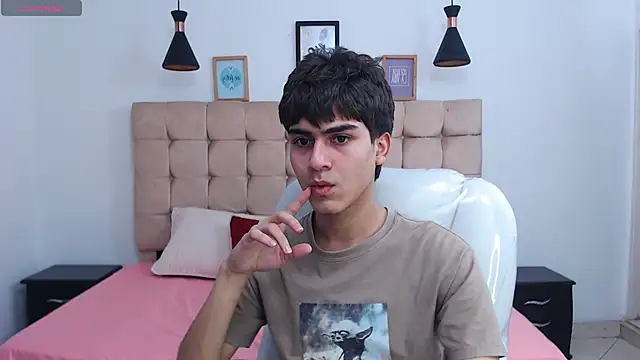 Tommy18   online show from 01-25-25, 04:34