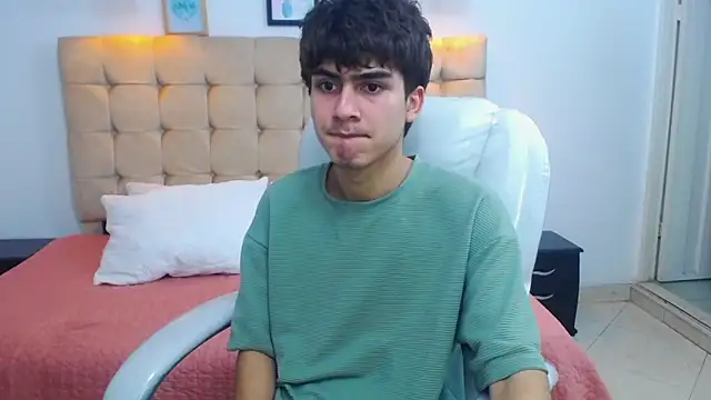 Tommy18   online show from 02-09-25, 09:58