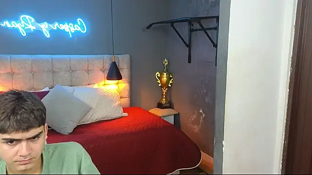 Tommy18   online show from 02-25-25, 05:30