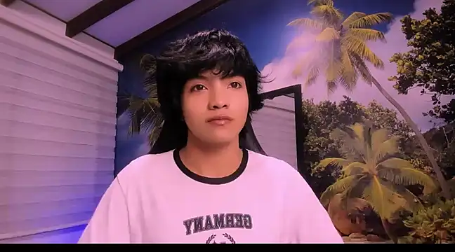 AllanYong18 online show from 01-22-25, 12:16