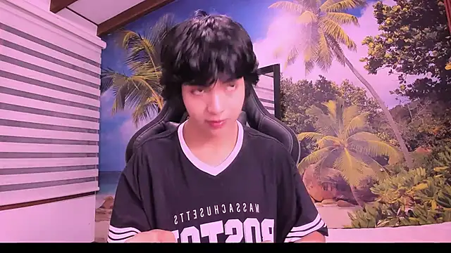 AllanYong18 online show from 02-11-25, 02:46