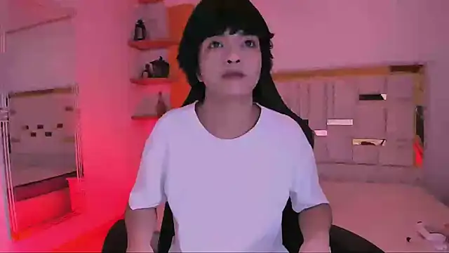 AllanYong18 online show from 03-09-25, 06:50