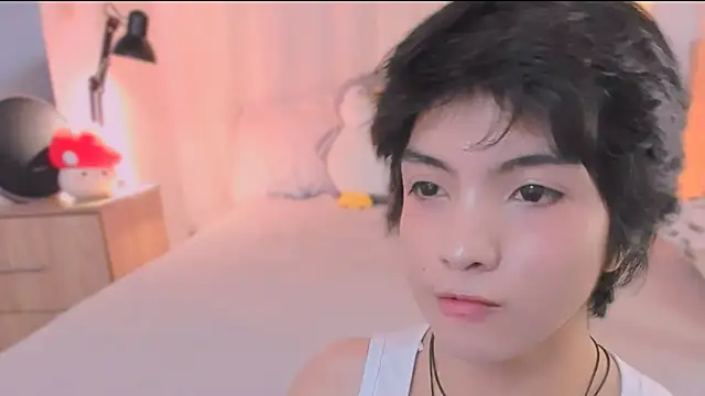 Snapshot of AllanYong18 chatting on 03-08-26, 11:58 AllanYong18 online show from 03-08-26, 11:58