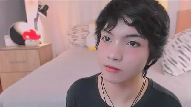 Snapshot of AllanYong18 chatting on 03-10-26, 09:36 AllanYong18 online show from 03-10-26, 09:36