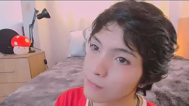 Snapshot of AllanYong18 chatting on 03-22-26, 08:23 AllanYong18 online show from 03-22-26, 08:23