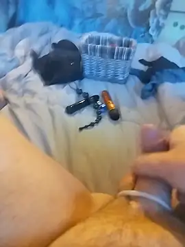 Snapshot of ludov17 chatting on 04-02-26, 06:00 ludov17 online show from 04-02-26, 06:00