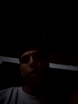 Snapshot of rey692 chatting on 02-21-26, 04:57 rey692 online show from 02-21-26, 04:57