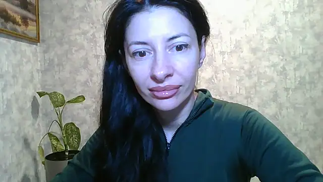 LissaBlossom online show from 05-20-26, 05:02