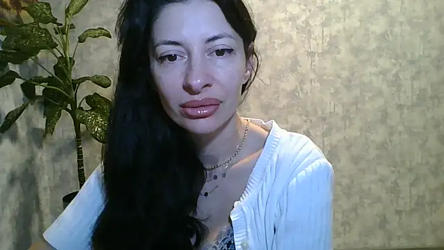 LissaBlossom online show from 06-04-26, 02:39