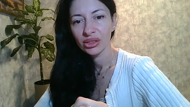 LissaBlossom online show from 06-16-26, 05:10