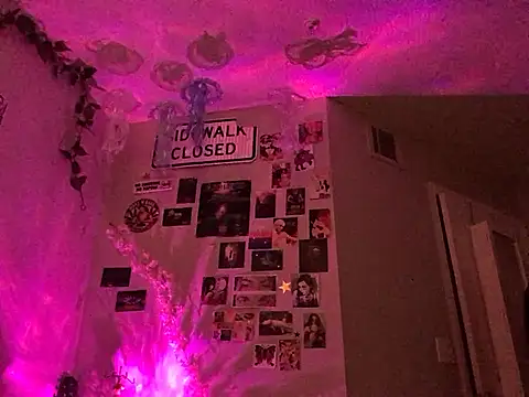 Rubyred2369 online show from 01-28-25, 02:32