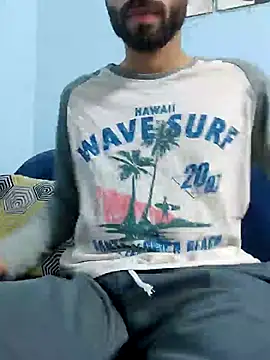 Snapshot of TOPMOON001 chatting on 02-20-25, 12:04 TOPMOON001 online show from 02-20-25, 12:04